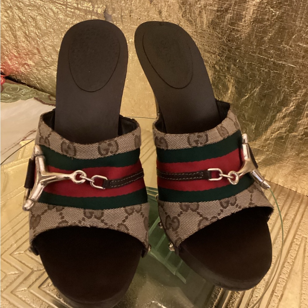 Gucci Women's Black and Brown Mules with Red and Green Accents